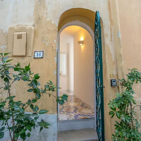 Daire Daplace - Scalinata Positano